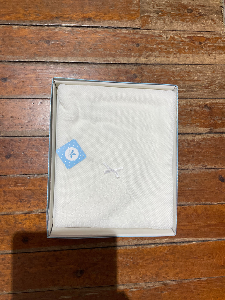 Sardon white knitted baby blanket shawl