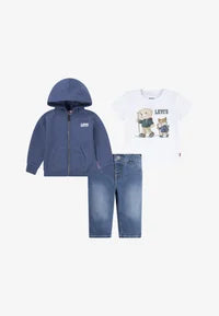 Levis Set