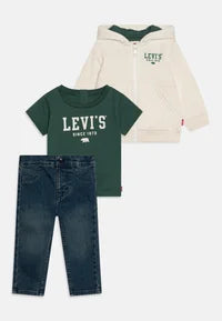 Levis Set